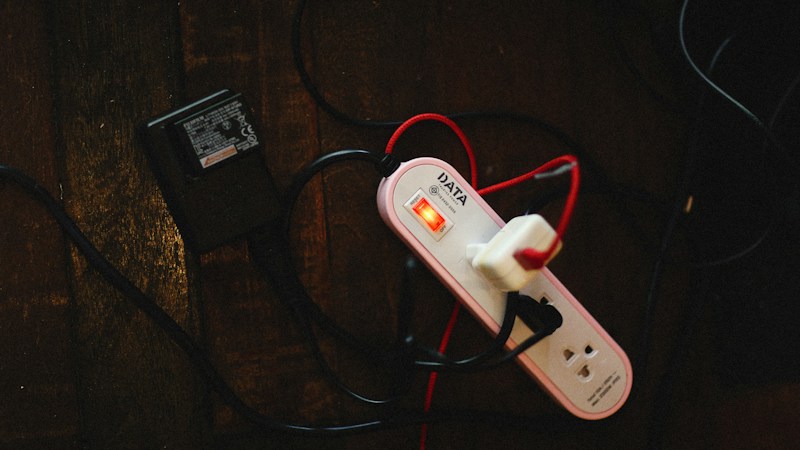 静電気除去は100均セリアで買える?おすすめグッズと選び方をわかりやすく解説